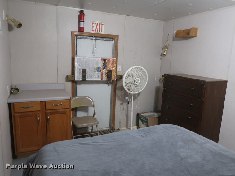 image for item IY9163 Oilfield crew quarters