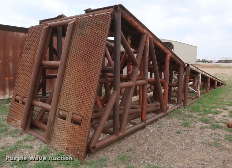 image for item IY9168 Loading dock yard ramp