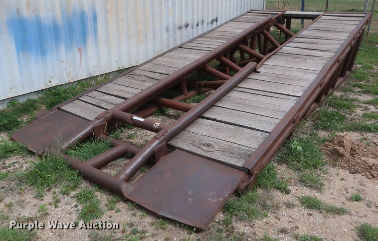 image for item IY9169 Loading dock yard ramp