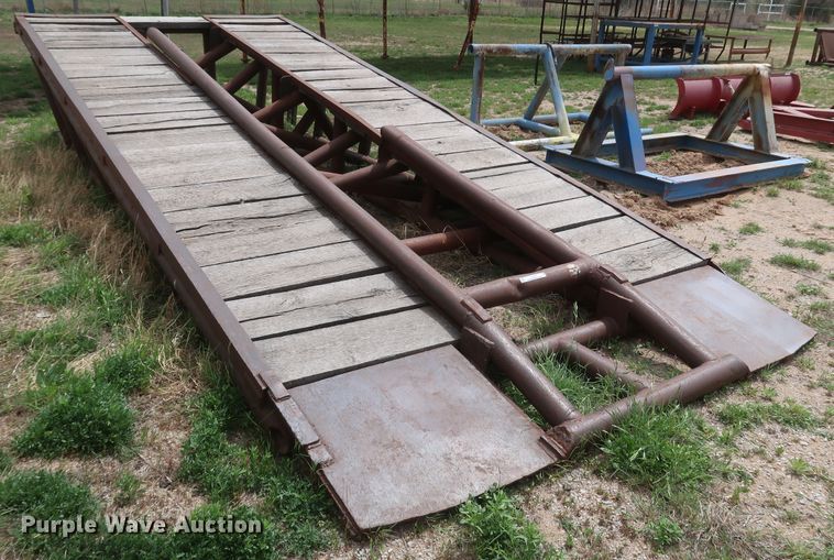 image for item IY9169 Loading dock yard ramp