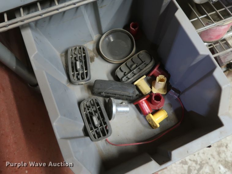 image for item IY9175 Truck parts