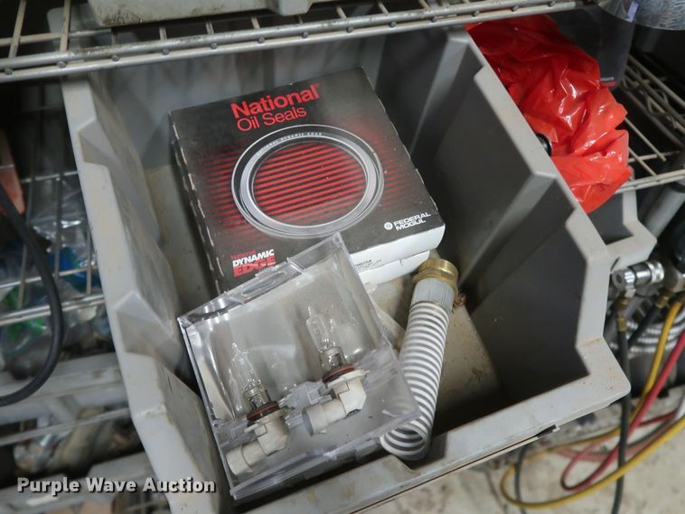 image for item IY9175 Truck parts