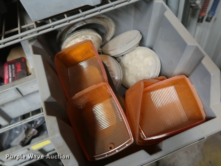 image for item IY9175 Truck parts