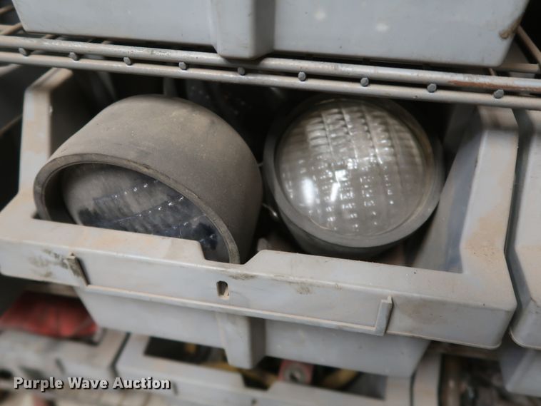 image for item IY9175 Truck parts