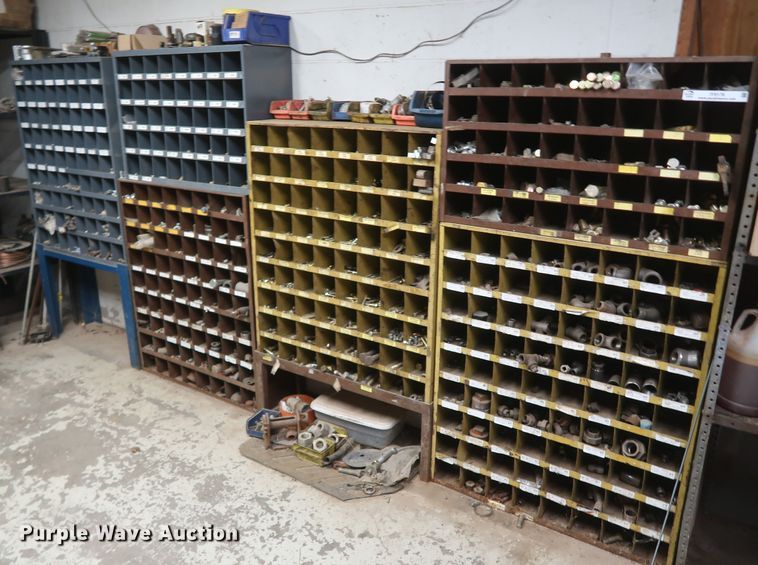 image for item IY9176 (6) bolt and hardware bins