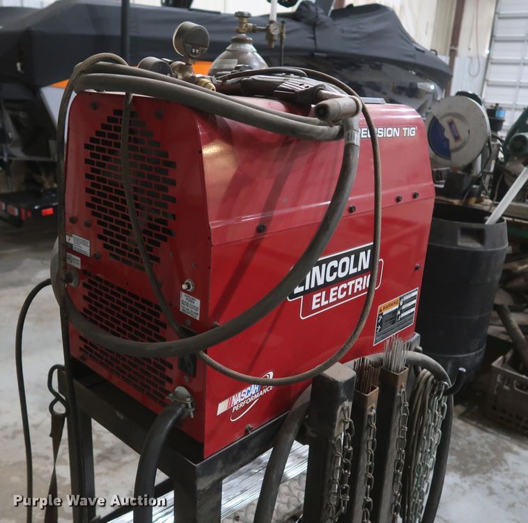 image for item IY9181 Lincoln 225 Precision TIG  welder