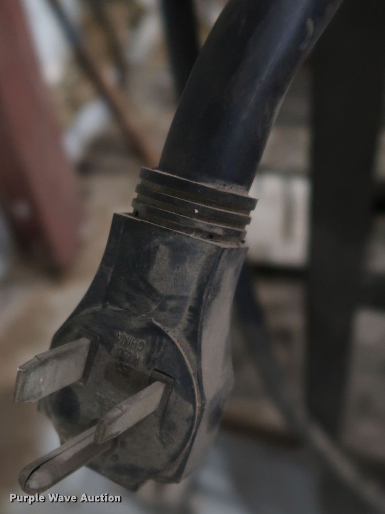 image for item IY9181 Lincoln 225 Precision TIG  welder