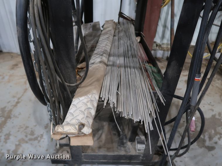 image for item IY9181 Lincoln 225 Precision TIG  welder