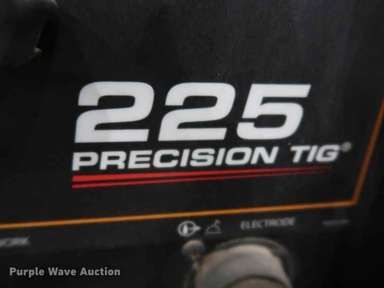 image for item IY9181 Lincoln 225 Precision TIG  welder