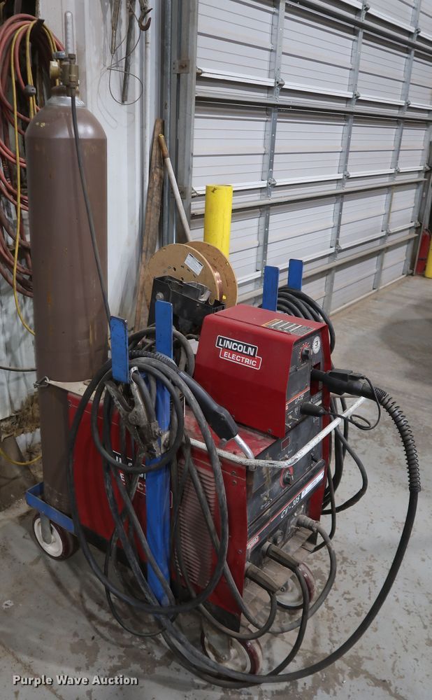 image for item IY9182 Lincoln CV-305  welder