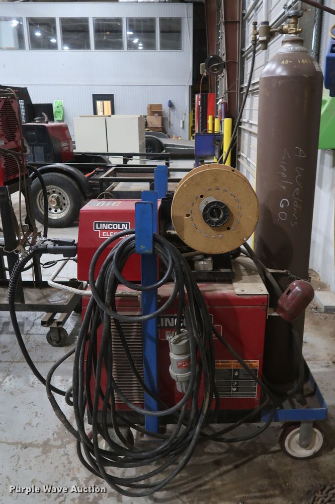 image for item IY9182 Lincoln CV-305  welder