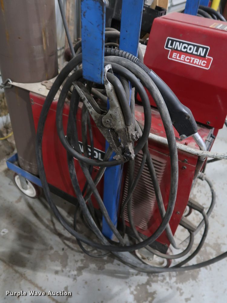 image for item IY9182 Lincoln CV-305  welder