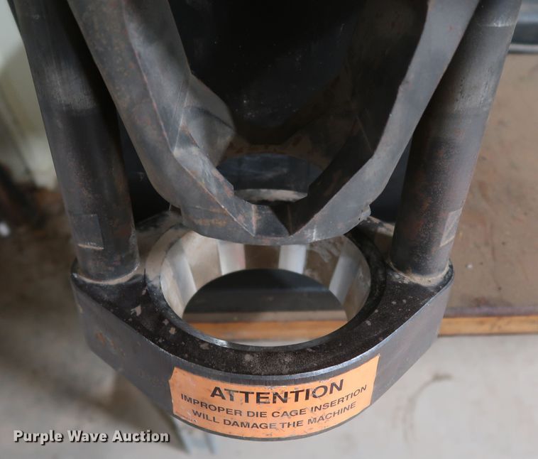 image for item IY9183 Eaton Aeroquip ProCrimp 1380  crimp machine