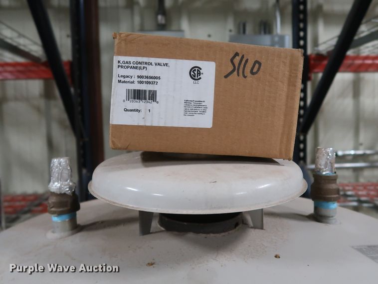 image for item IY9186 2014 A.O. Smith FCG75301  water heater