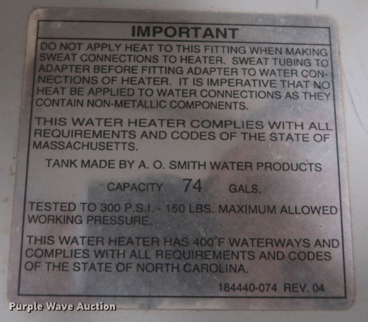 image for item IY9186 2014 A.O. Smith FCG75301  water heater