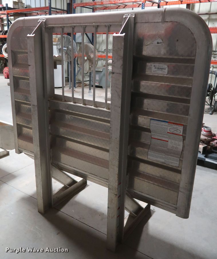 image for item IY9187 Merritt  aluminum headache rack