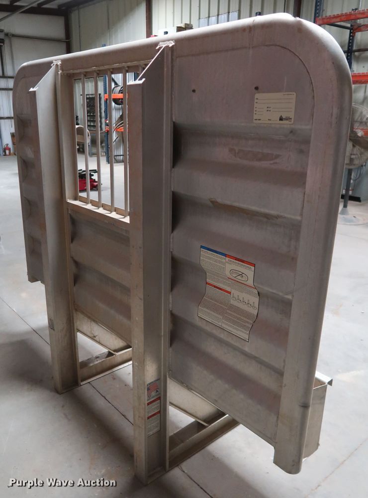 image for item IY9188 Merritt  aluminum headache rack