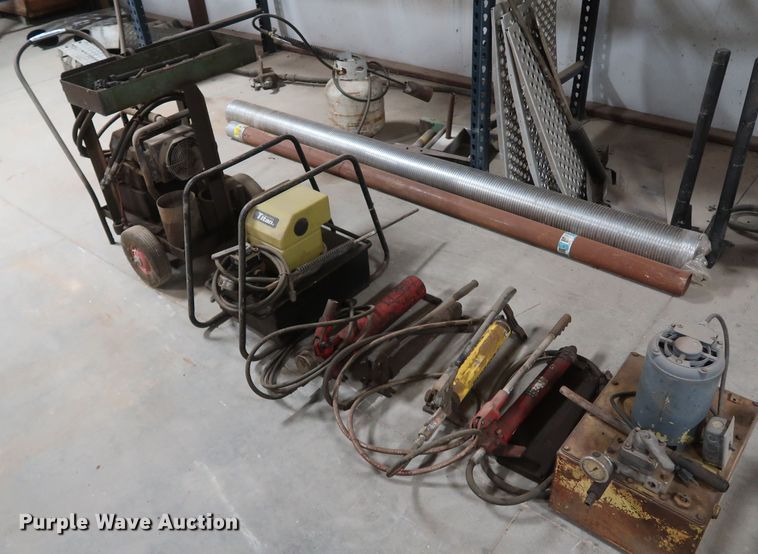 image for item IY9190 (7) hydraulic porto-power units