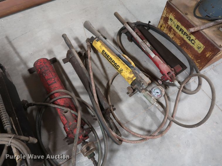 image for item IY9190 (7) hydraulic porto-power units