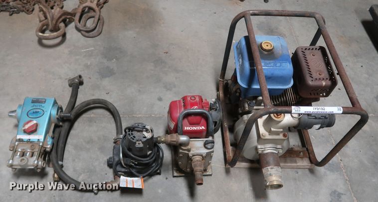 image for item IY9192 (4) pumps