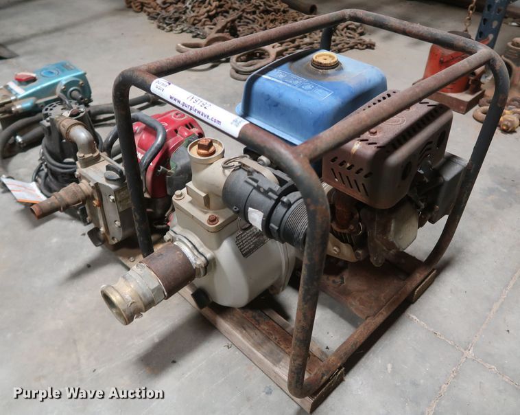 image for item IY9192 (4) pumps