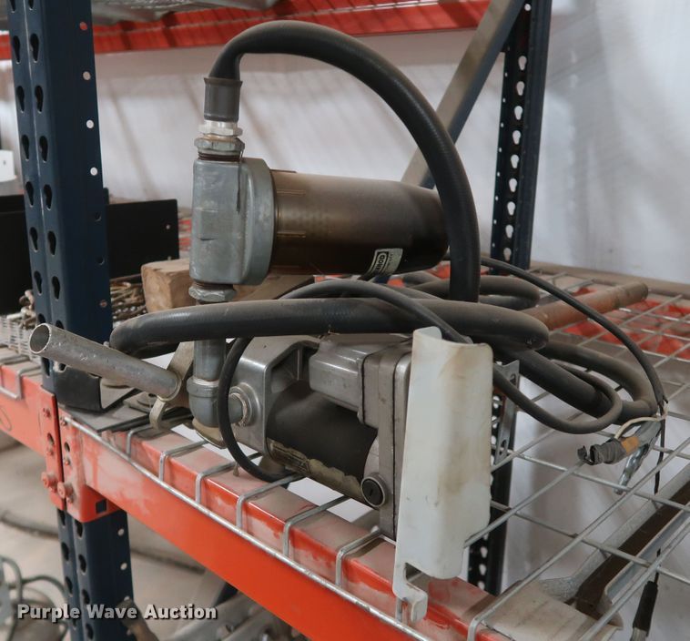 image for item IY9194 Truck parts and accessories