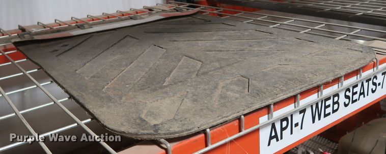 image for item IY9194 Truck parts and accessories