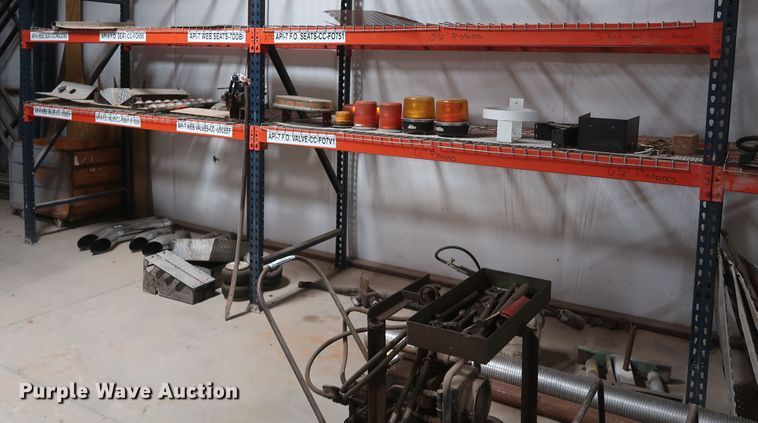 image for item IY9197 Husky  pallet racking