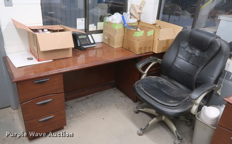 image for item IY9198 (9) pieces of furniture