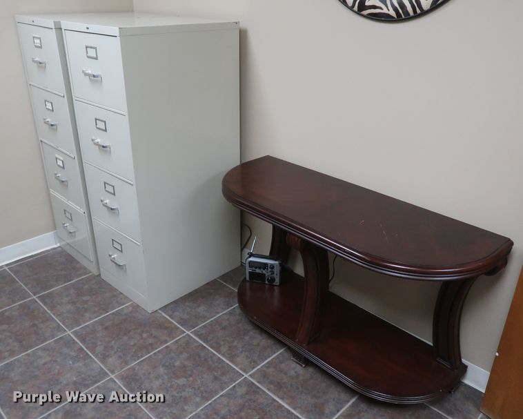 image for item IY9200 (6) pieces of furniture