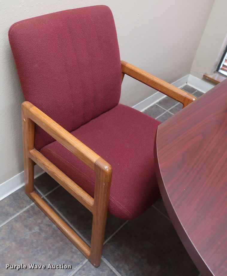 image for item IY9200 (6) pieces of furniture