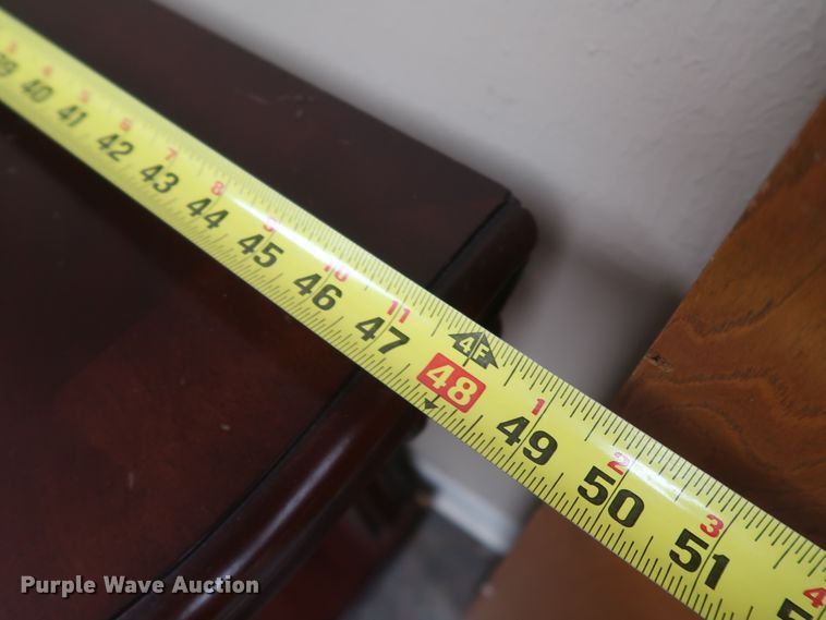 image for item IY9200 (6) pieces of furniture