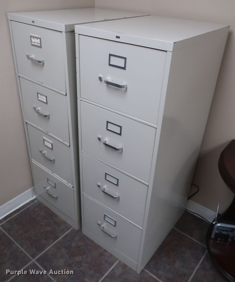 image for item IY9200 (6) pieces of furniture