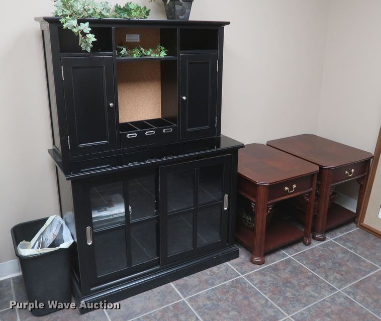 image for item IY9201 (7) pieces of furniture