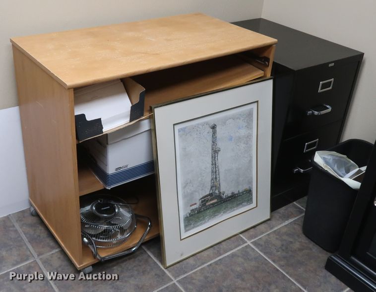 image for item IY9201 (7) pieces of furniture