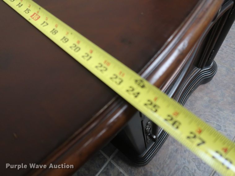 image for item IY9201 (7) pieces of furniture