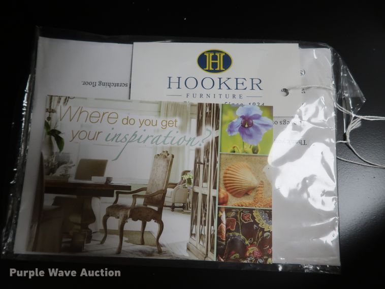 image for item IY9201 (7) pieces of furniture