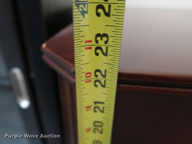 image for item IY9201 (7) pieces of furniture