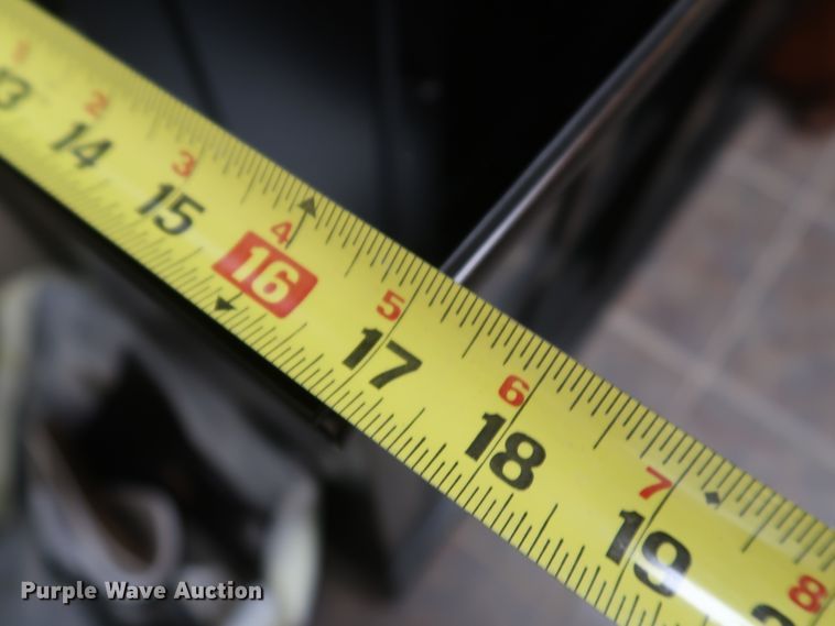 image for item IY9201 (7) pieces of furniture