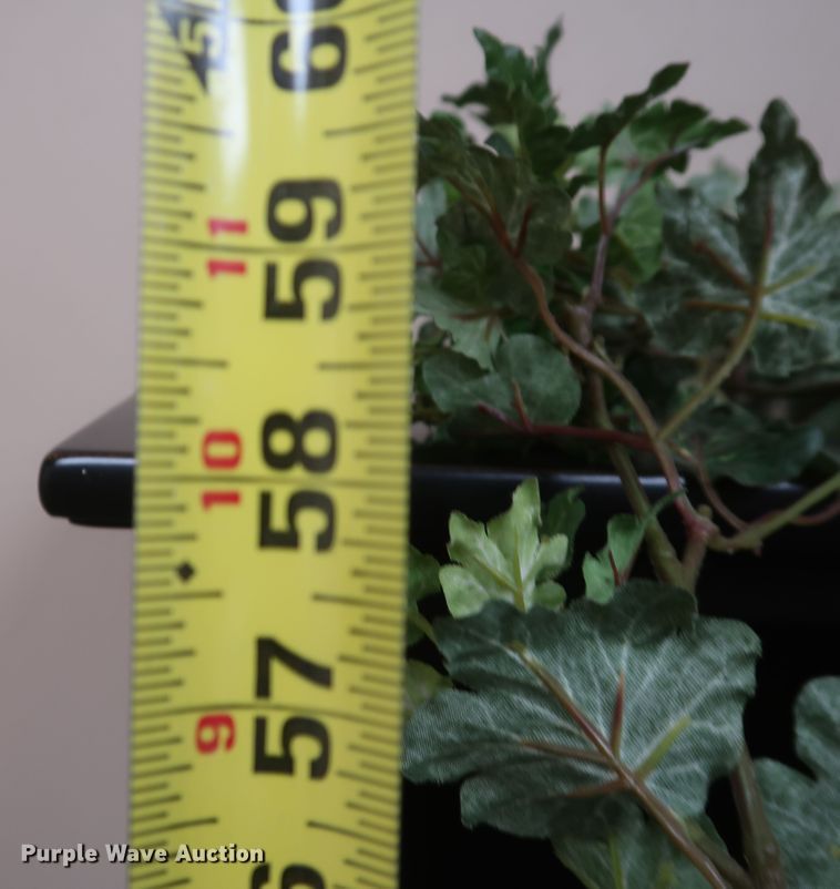 image for item IY9201 (7) pieces of furniture