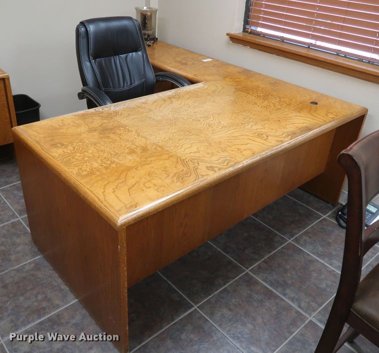 image for item IY9202 (13) pieces of furniture