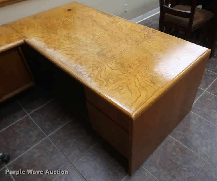 image for item IY9202 (13) pieces of furniture