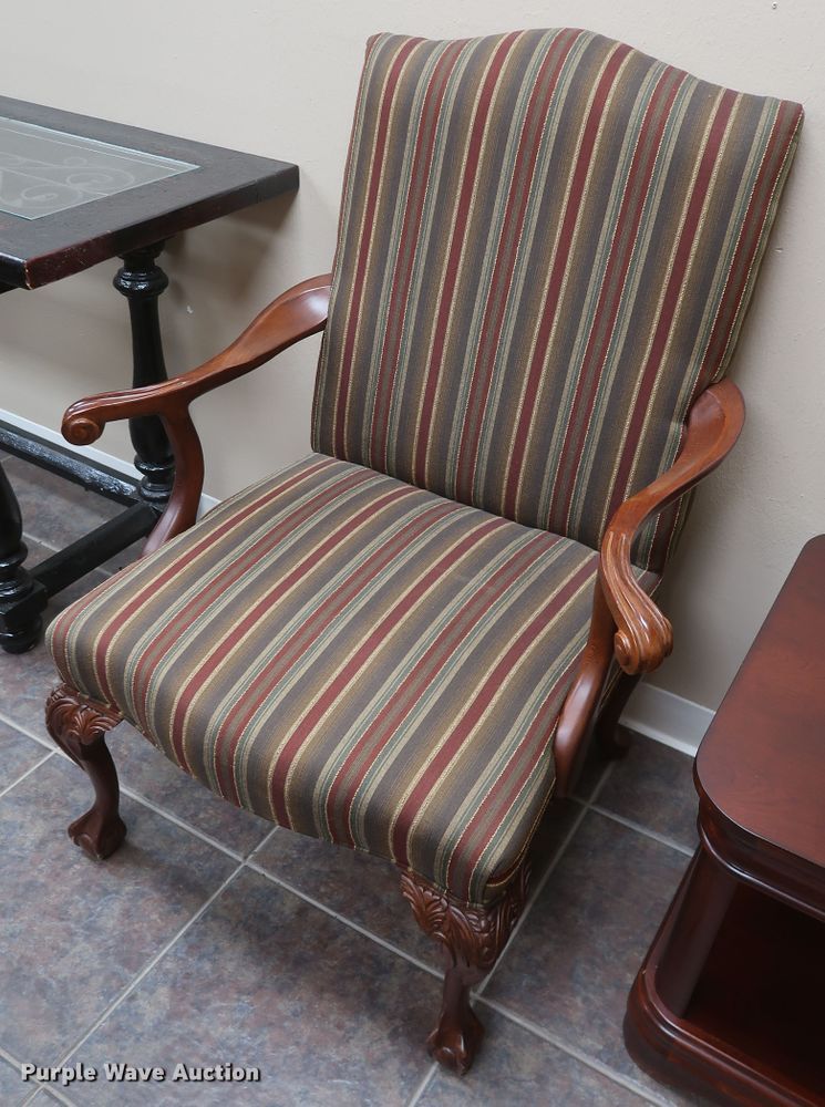 image for item IY9202 (13) pieces of furniture