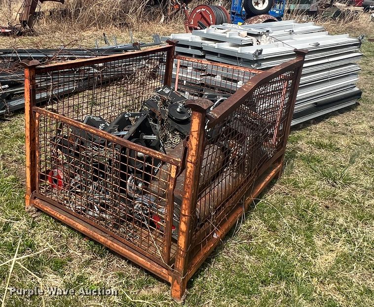 image for item JH9212 Approximately 5 overhead doors