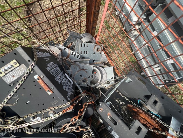 image for item JH9212 Approximately 5 overhead doors