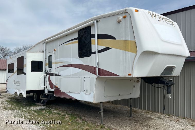 image for item JH9219 2008 Coachmen Wyoming  camper