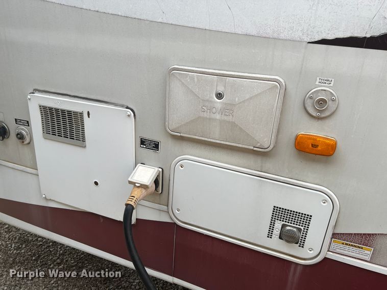 image for item JH9219 2008 Coachmen Wyoming  camper