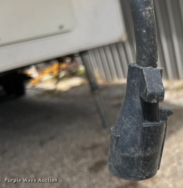 image for item JH9219 2008 Coachmen Wyoming  camper