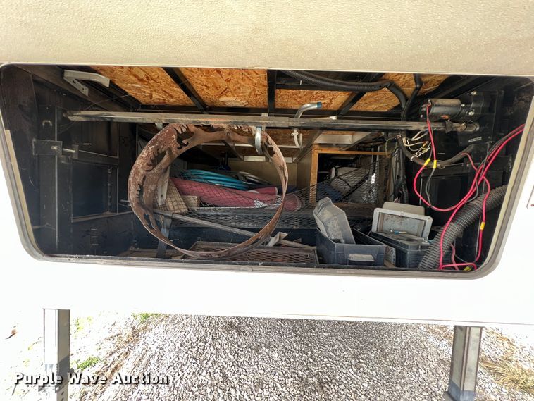 image for item JH9219 2008 Coachmen Wyoming  camper