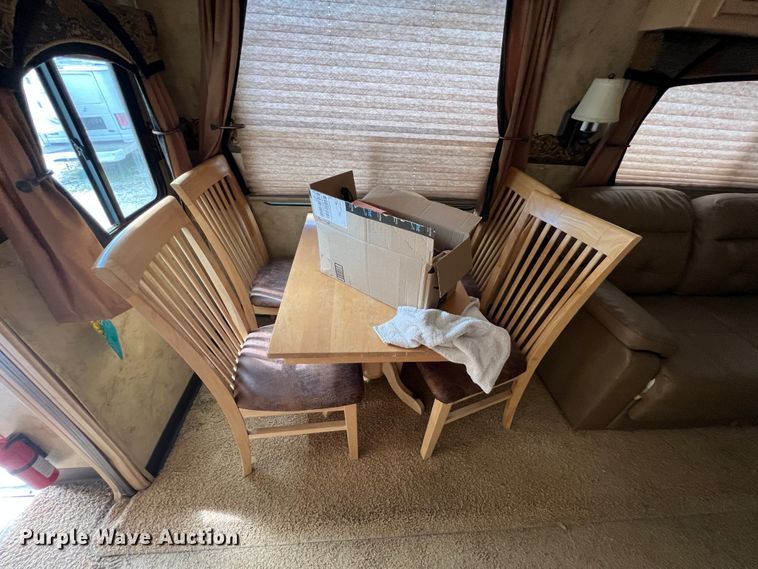 image for item JH9219 2008 Coachmen Wyoming  camper